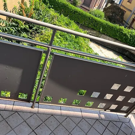 Airport Self Check-in Vendégház *