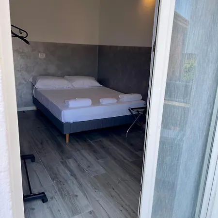 Airport Self Check-in ゲストハウス