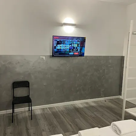 Airport Self Check-in Casa de hóspedes Bérgamo